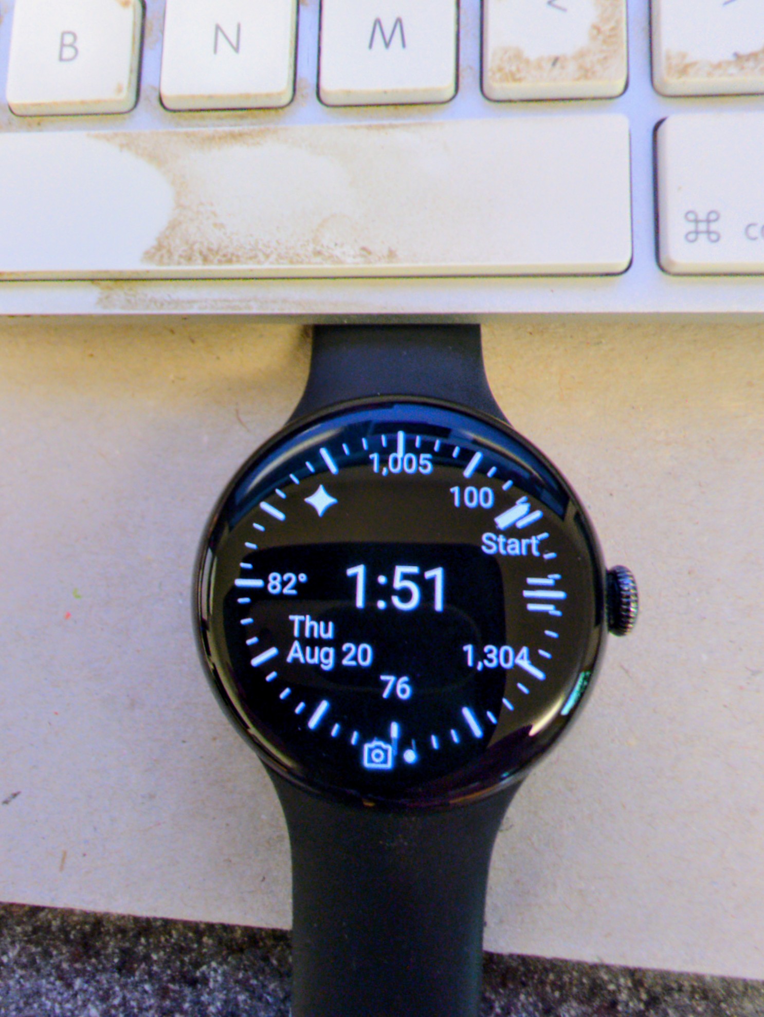 Jeff's current Busy watch face with numbered features